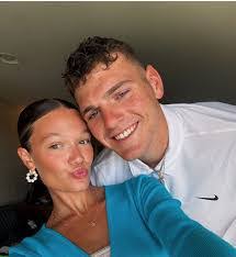 Bill Clingan's Instagram, Twitter & Facebook