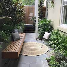 kleine tuin inrichten alles wat je moet weten over kleine tuinen tuin ideeen tuin kleine tuin patio
