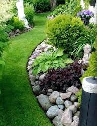 25 Easy And Simple Landscaping Ideas For Beautiful Garden Designs Homelovers Rock Garden Landscaping Front Yard Landscaping Design Small Backyard Landscaping