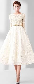 Les robes restent nos modèles préférés, idéales en tenue de jour comme en soirée. 19 Meilleures Idees Sur Robe De Soiree Mi Longue Robe Midi Robe Midi Robe Robe De Soiree