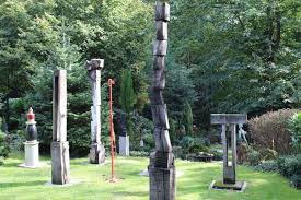 Finde fotos von garten skulptur. Zu Besuch Im Skulpturengarten Darmstadt Bei Den Kuhlmanns Kunstgenuss Und Noch Viel Mehr Gartengluck