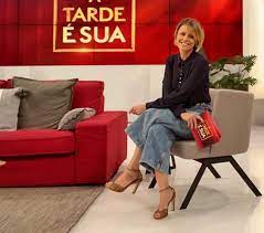 Leonor poeiras disse que o canal não. Leonor Poeiras Desmente Tvi E Revela Fui A Unica A Quem Ofereceram Metade Do Cachet