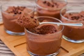 Aux Fourneaux Une Mousse Au Chocolat Sans œufs Ni Creme En 2020 Mousse Chocolat Sans Oeuf Mousse Au Chocolat Alimentation