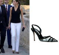 Manuel manolo blahnik rodríguez cbe (/məˈnoʊloʊ ˈblɑːnɪk/; 37 Fotos De Manolo Blahnik