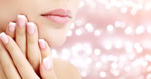 Die nagelspitze wird weiß eingefärbt und sorgt so für einen schicken und dennoch natürlich gepflegten look. French Nagel Anleitung Fur Fingernagel Stand 2021