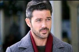 𝗦𝗔𝗬 “𝗬𝗲𝘀” 𝗜𝗙 𝗬𝗢𝗨 WANT HALLMARK CHANNEL TO CONTINUE ✨❤️