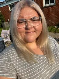 Looking for a hair stylist experienced in coloring to transition to natural  silver color and cut in Roseville, Michigan?