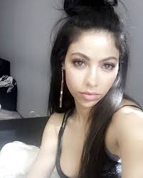 Alex Rania Top Notch Bunny Dripping Hot Hot Honey Alex Reid Kpop Girl Groups Amber Lui