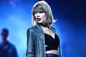Taylor Swifts 1989 One Year Anniversary 13 Chart Facts