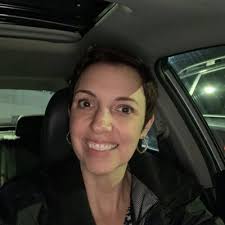 Elise Talbot's Instagram, Twitter & Facebook