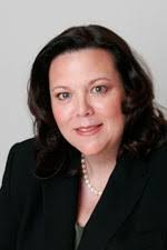 Elizabeth Plott's Instagram, Twitter & Facebook