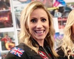 Anna Hicks's Instagram, Twitter & Facebook