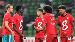 Berücksichtigt sind in dieser auflistung alle spieler, die zum jetzigen zeitpunkt als neuzugänge. Der Fc Bayern Ist Geister Meister So Feiern Die Spieler Den Titel Sport Nordbayern