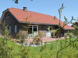 Saniertes doppelhaus in sehr ruhiger idyllischer lage mit traumhaften blick aufs wattenmeer. Ferienhaus Ockenfels Chalet Am Wattenmeer Amselstr 12 Chalet Am Wattenmeer In Nessmersiel Dornum Nordsee Urlaubmit Ferienhaus Nordsee Ferienhaus Ferien