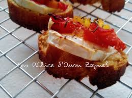 Bruschetta Chevre Et Poivrons Recette Ptitchef Recette Bruschetta Recette Bruschetta Chevre Recette