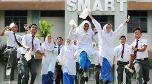 Diatas kepentingan peperiksaan sijil pelajaran malaysia (spm), kementerian pendidikan malaysia (kpm) telah menyediakan peperiksaan spm ulangan (spmu) untuk memberi peluang kedua buat calon yang. Calon Persendirian Spm 2017 Cara Untuk Semak Keputusan Spm 2016 Secara Online Dan Sms Format Baharu Spmu Yang Dicadangkan Bermula Pada 2020 Dibatalkan Gustavosun