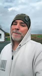 I will be happy to receive a HI❤️ from a true woman♥️A true FAN♥️That loves  me and mymusic. I need honesty and a loyal woman❤️❤️❤️❤️I LOVE YOU ❤️