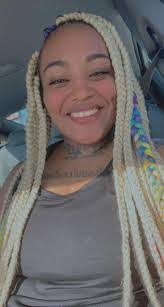 Darlene Holloman's Instagram, Twitter & Facebook