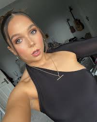 Lisa Coogan (@lisa_coogan96) • Instagram photos and videos