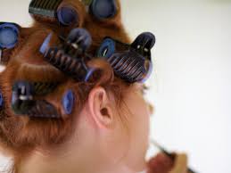 Hair rollers are perhaps the only beauty product associated with both willowy models backstage and grannies in bunny slippers and nightgowns. How To Use Heated Rollers To Create Loose Curls In Straight Hair