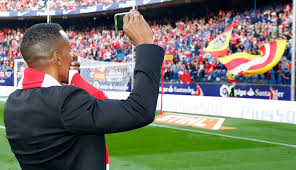 Dirigió al cadete c de las divisiones inferiores de atlético de madrid y también al itagüí leones de colombia. Amaranto Perea Homenajeado Por El Atletico Madrid Goal Com
