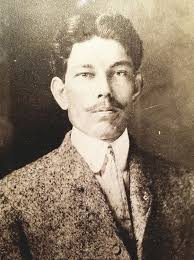 My grandfather Luis Reale, an industrial company owner from Argentina,  founder of the Jacksonville-Bahia Blanca association, and president of the  Rotary Club (at that moment), visited the city of Jacksonville in the