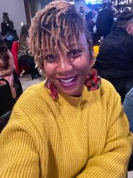 Hi beautiful people. I just wanna share this with you. I've been following  my biggest excitement since 5 years ago and last year I've become a full  time illustrator. This is my