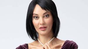 Mine Kılıç 'Çakallarla Dans 6'daki 'Anna Karenina' rolüne böyle hazırlandı 