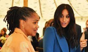 1 she is the mother of meghan markle, the current girlfriend of prince harry. Doria Ragland S Cutting Description Of Meghan S Royal Life You Re Stuck In Here Royal News Express Co Uk