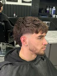 Marc Guiu came through for that high top and textured mullet 🥶🔵. #barber  #chelsea #marcguiu #fyp