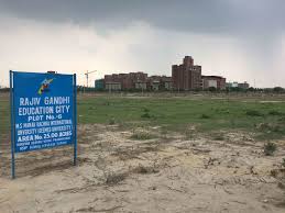 When local presence is better. Dakshinaavart State Of Higher Education And Elitism