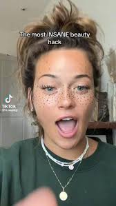 Lacey Macias (laceyskiles)