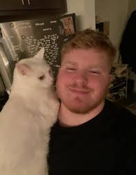 Hi! My name is Kaela and I just recently moved to town and I'm looking to  find some new friends in their 20s! What are some good ways to meet new  people