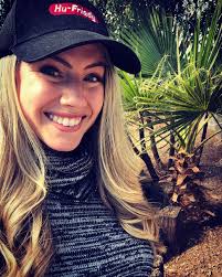 Julie Kersjes's Instagram, Twitter & Facebook