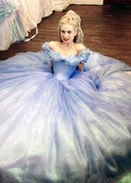 Lilyjamessource New Behind The Scenes Image Of Lily James As Cinderella Disney Dresses Cinderella Dresses Cinderella Cosplay