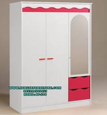 Lemari pakaian memiliki rel pakaian dan memberi anda pilihan untuk memiliki ruang gantung pakaian penuh karena kedua rak dapat disesuaikan atau dilepas ketinggiannya sehingga memudahkan konfigurasi. 40 Lemari Baju Ideas Furniture Home Decor Locker Storage
