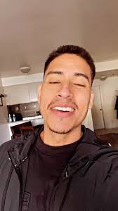 Aaron Michael Sings Gospel