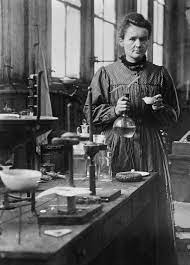 Along with her husband pierre, she discovered two elements: Marie Curie In Ihrem Ersten Labor Bild Kaufen Verkaufen
