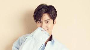 Would you like to change the currency to euros (€)? Lee Min Ho Tiba Di Bali Begini Keriuhan Di Bandara Ngurah Rai Netizen Saranghae Oppa Tribun Pekanbaru