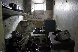 It is unknown whether police have reestablished control of the facilities. Inside Ecuador S Garcia Moreno Prison Daily Mail Online