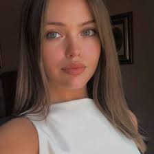 𝐀𝐋𝐁𝐀 𝐌𝐀𝐑𝐂𝐎𝐒. (albamarcosb)