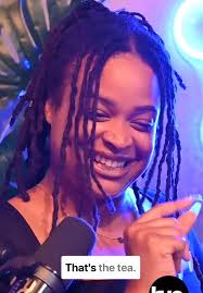 Savvi Hue (@savvihue)