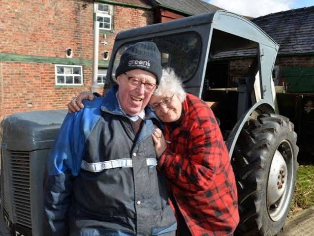 Britain's 'oldest working farmer' Steve Green and wife Jean star in special Yorkshire Vet episode