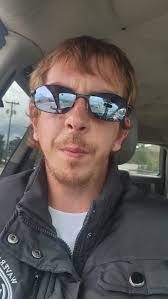 Let's meet up! I have a free hugs shirt