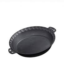 7 Stylish Cast Iron Kitchen Staples Seasoning Cast Iron Cast Iron Cast Iron Pizza Pan