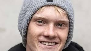 Windsurfer Nick Spangenberg startet auf Hawaii: „Kann das noch nicht  realisieren“