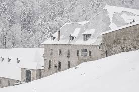 Web news encyclopedia images context. Monastere De La Grande Chartreuse Sous La Tempete De Neige Isere France Castle Places Chartreuse