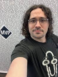 Abram Kelly's Instagram, Twitter & Facebook