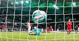 Espn+ is the new home of the bundesliga. Bayern Munich Squanders 2 Goal Lead To Lose To Gladbach 3 2 Red Deer Advocate