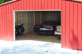 The packages include all materials and free plans with purchase. Garages Raber Portable Storage Barns